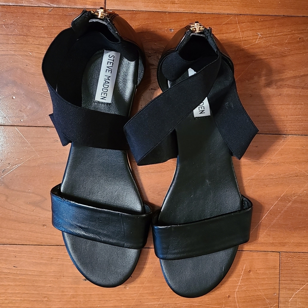 Steve Madden Throne Sandals, Black, Size 10 - Picture 2 of 4